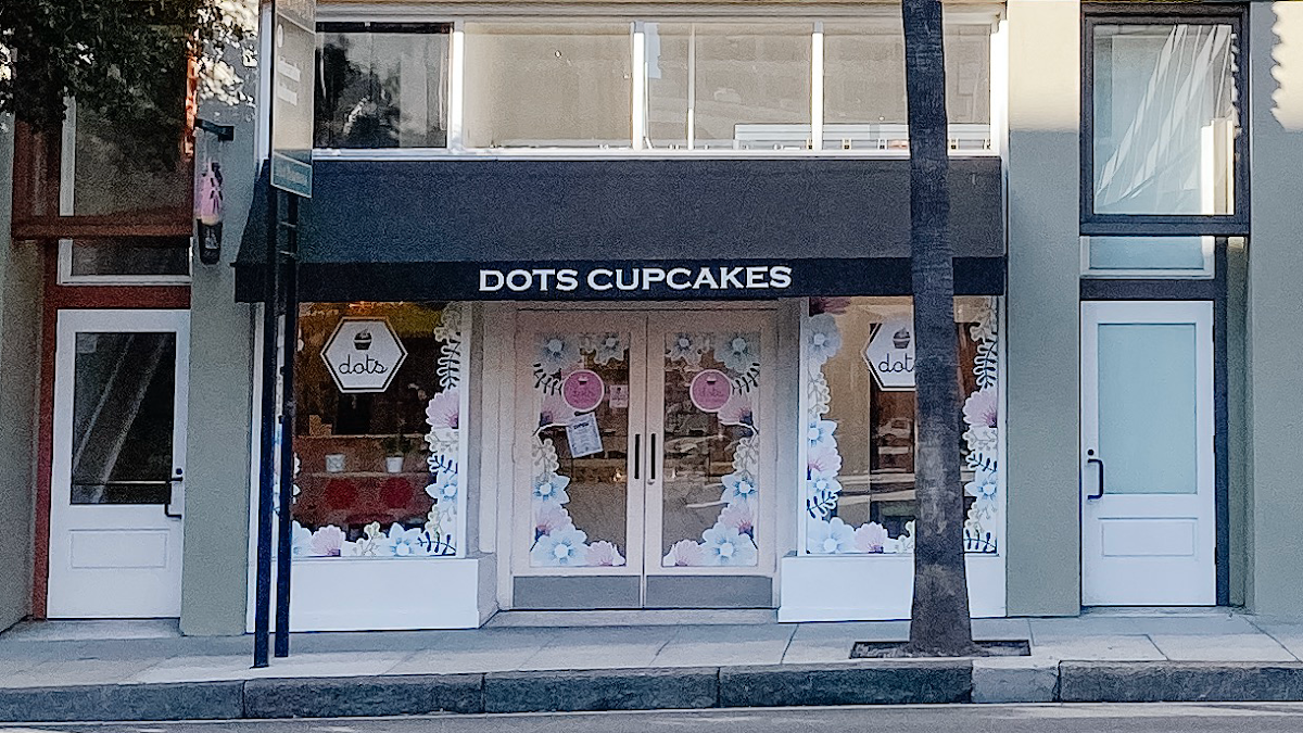 Dots Cafe