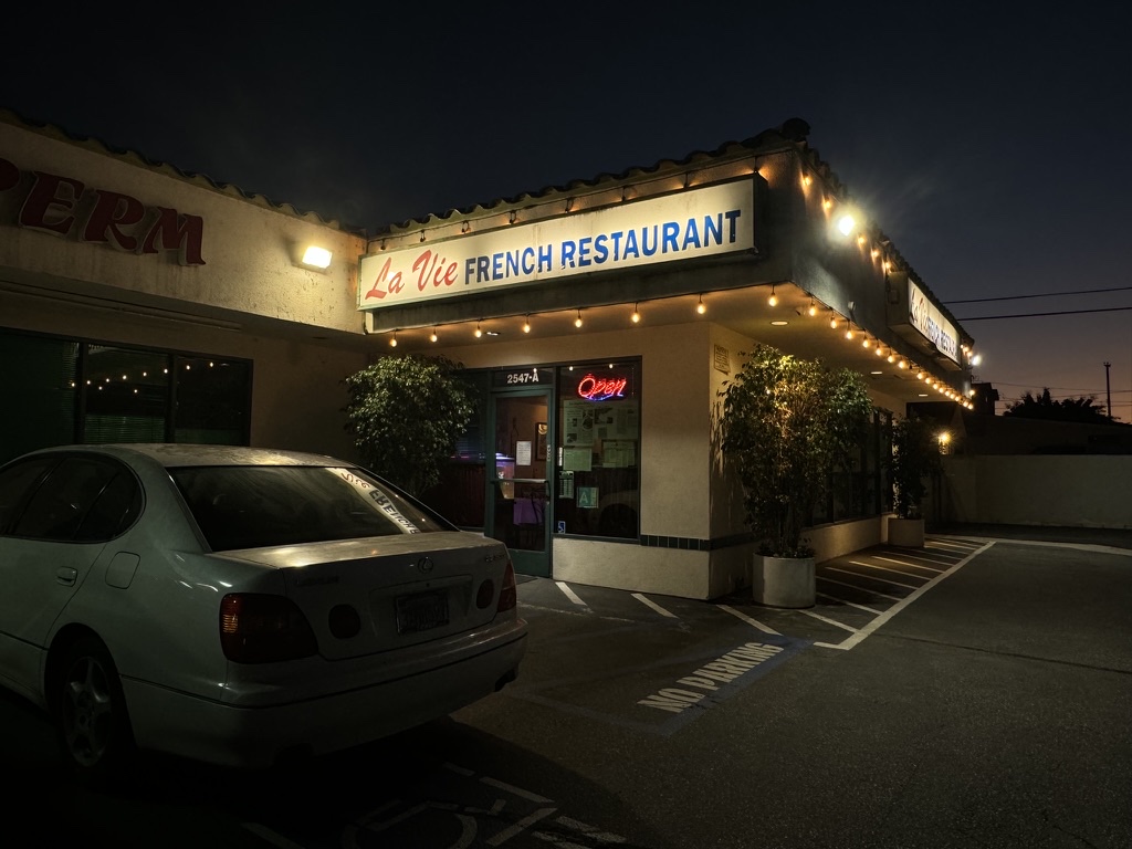 La Vie French Restaurant