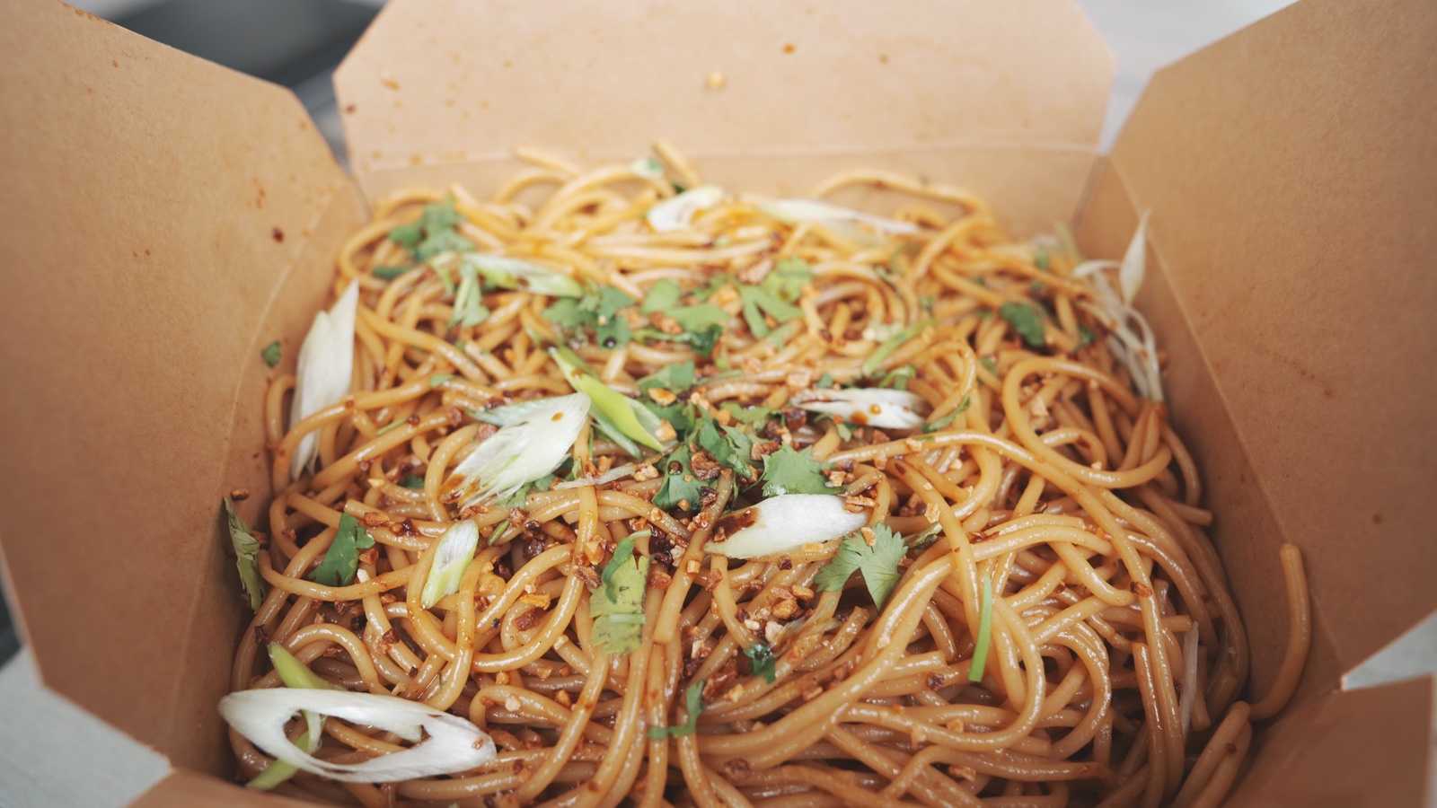 Garlic Noodles at Shlap Muan