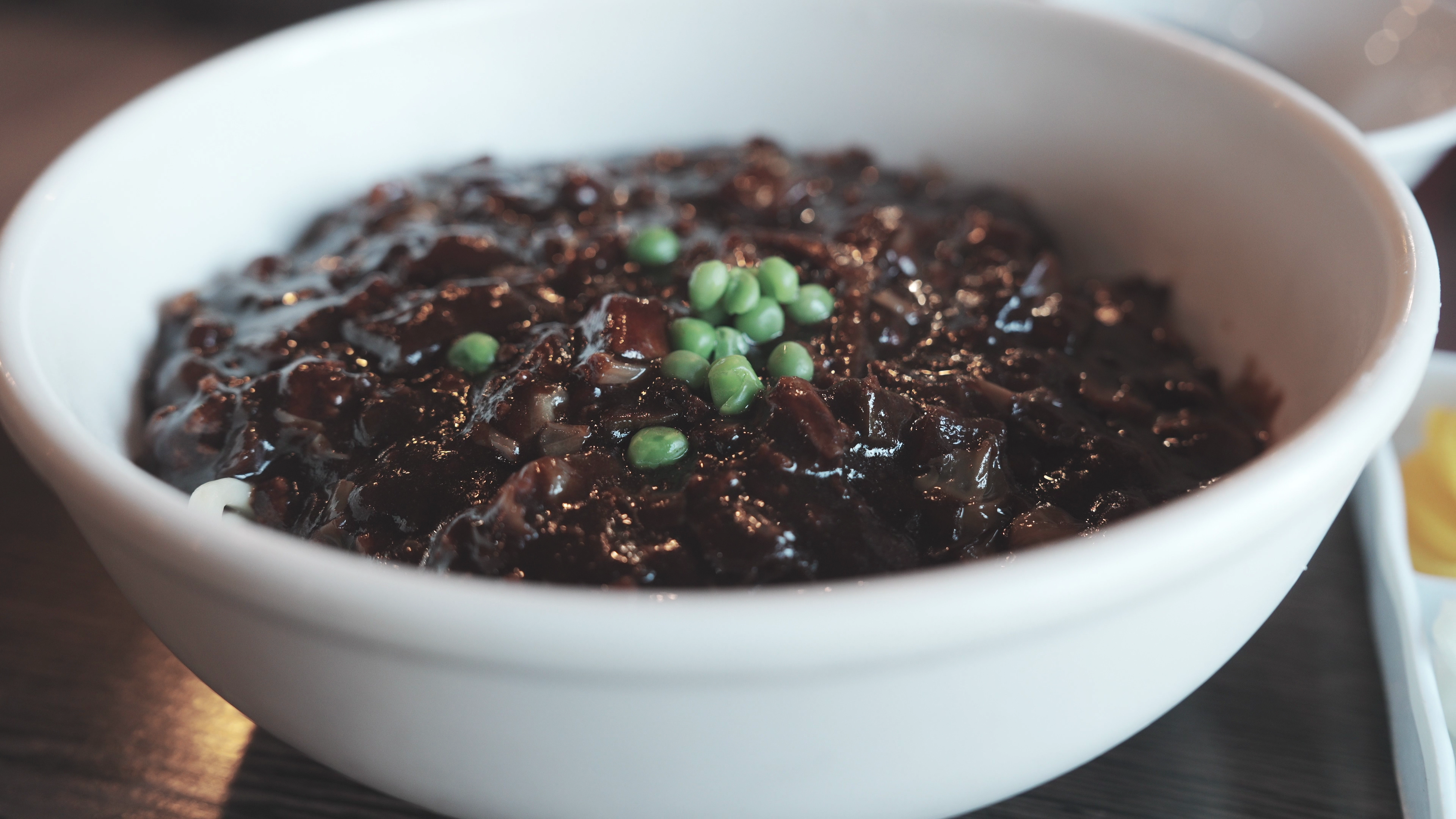 Jjajangmyeon at Yong Moon Lu